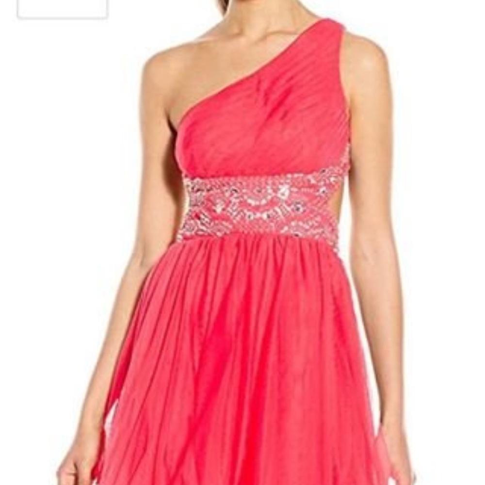 Blondie Nites Formal Dress